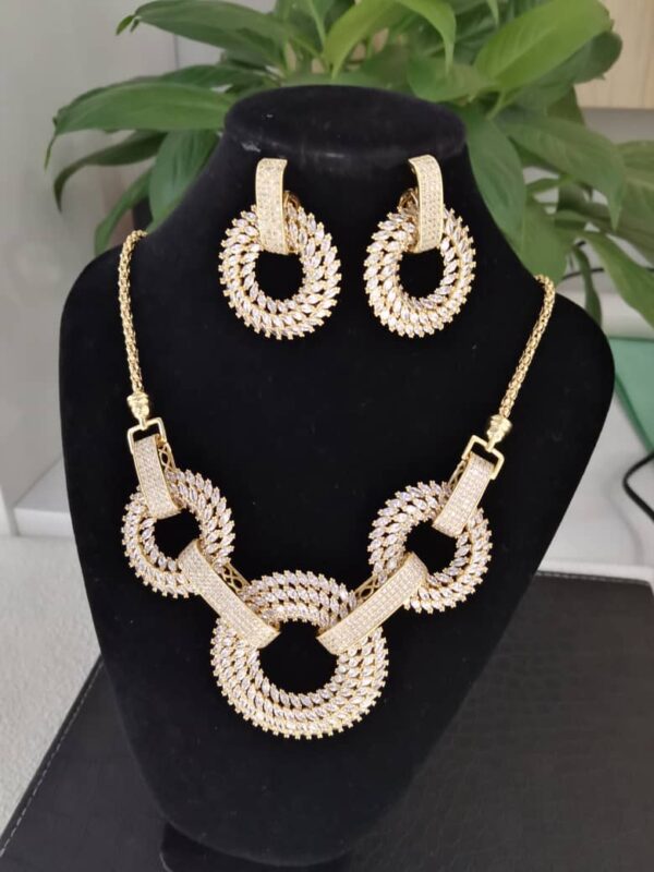 Dazz Zirconia Jewelry Set 3